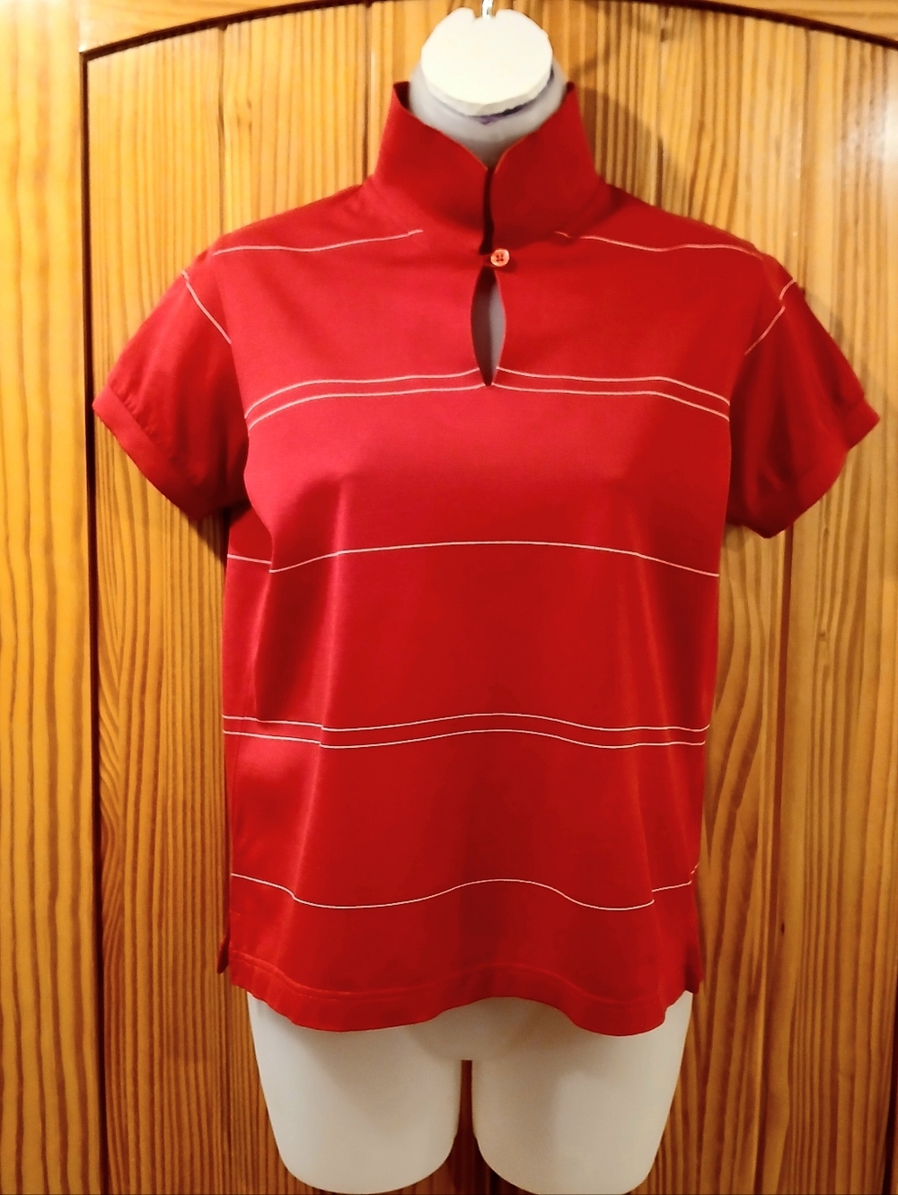 🎉4 For $25🎉 NWOT-Aurea Women's Small/P Red & White Golf/Polo Shirt